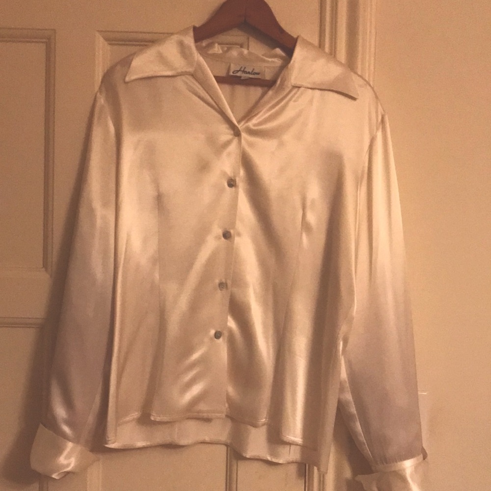 Vintage white blouse with cuffed sleeves